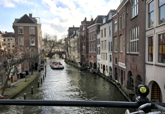 Photo of Utrecht canal.